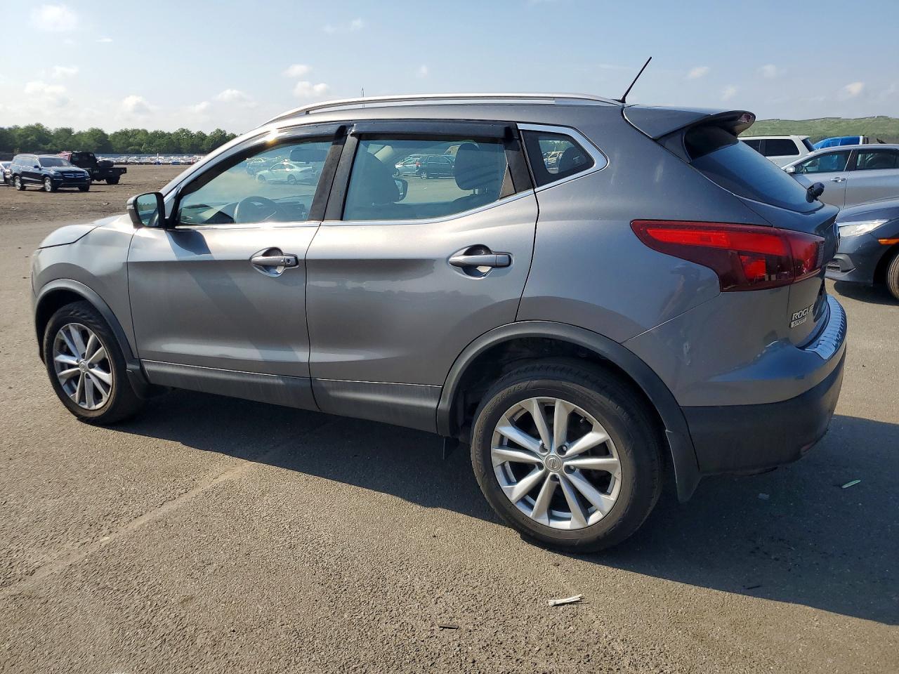 2018 Nissan Rogue Sport Sv - Фото 2