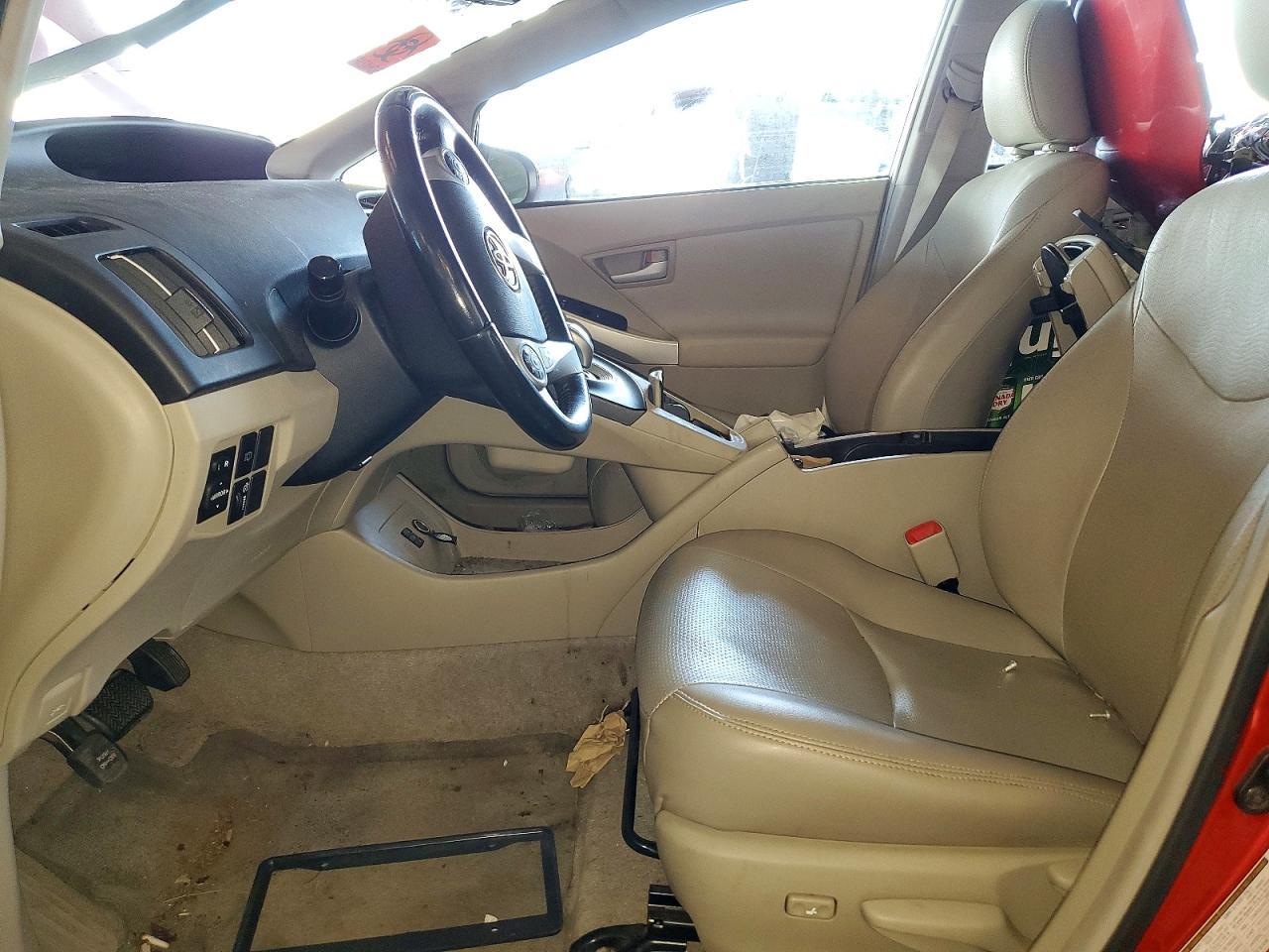 2010 Toyota Prius V - Image 7