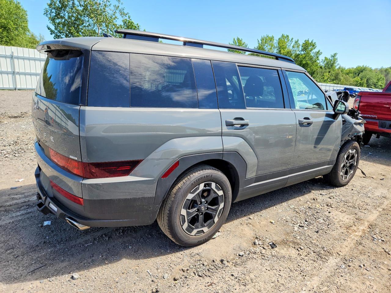 2025 Hyundai Santa Fe Sel - Image 3