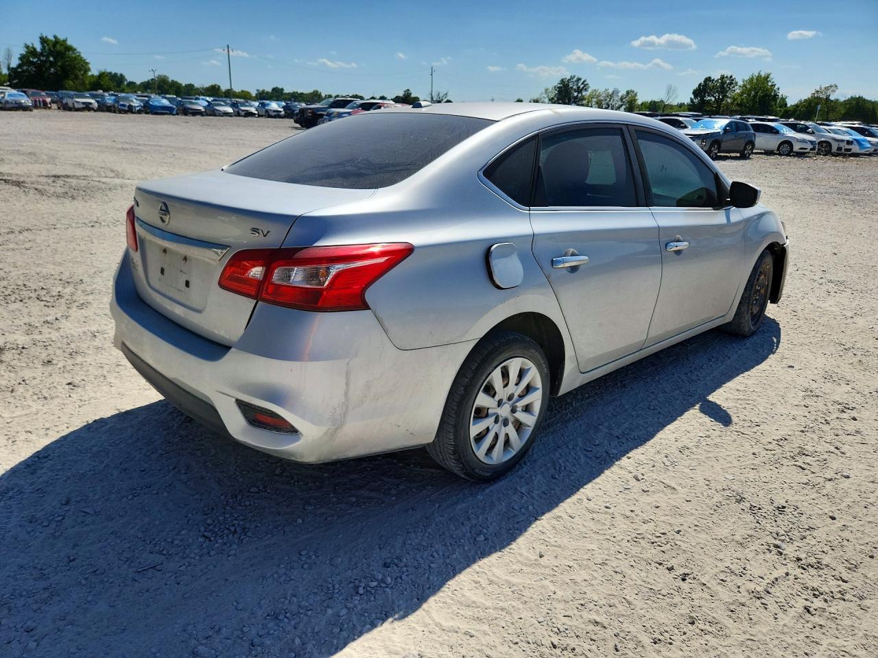 2017 Nissan Sentra Sv - Фото 3