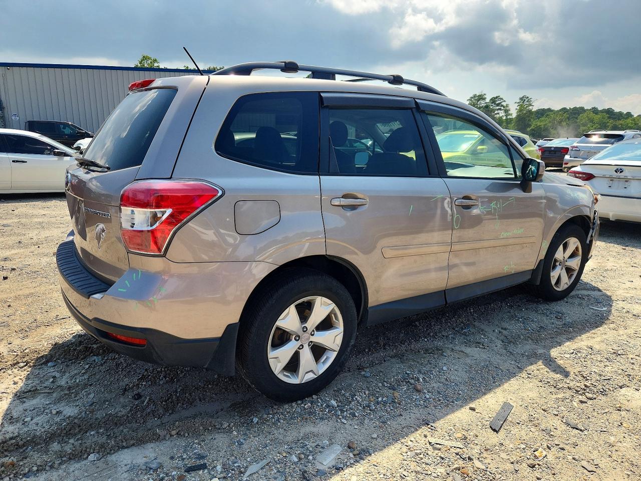 2015 Subaru Forester 2.5I Premium - Image 3