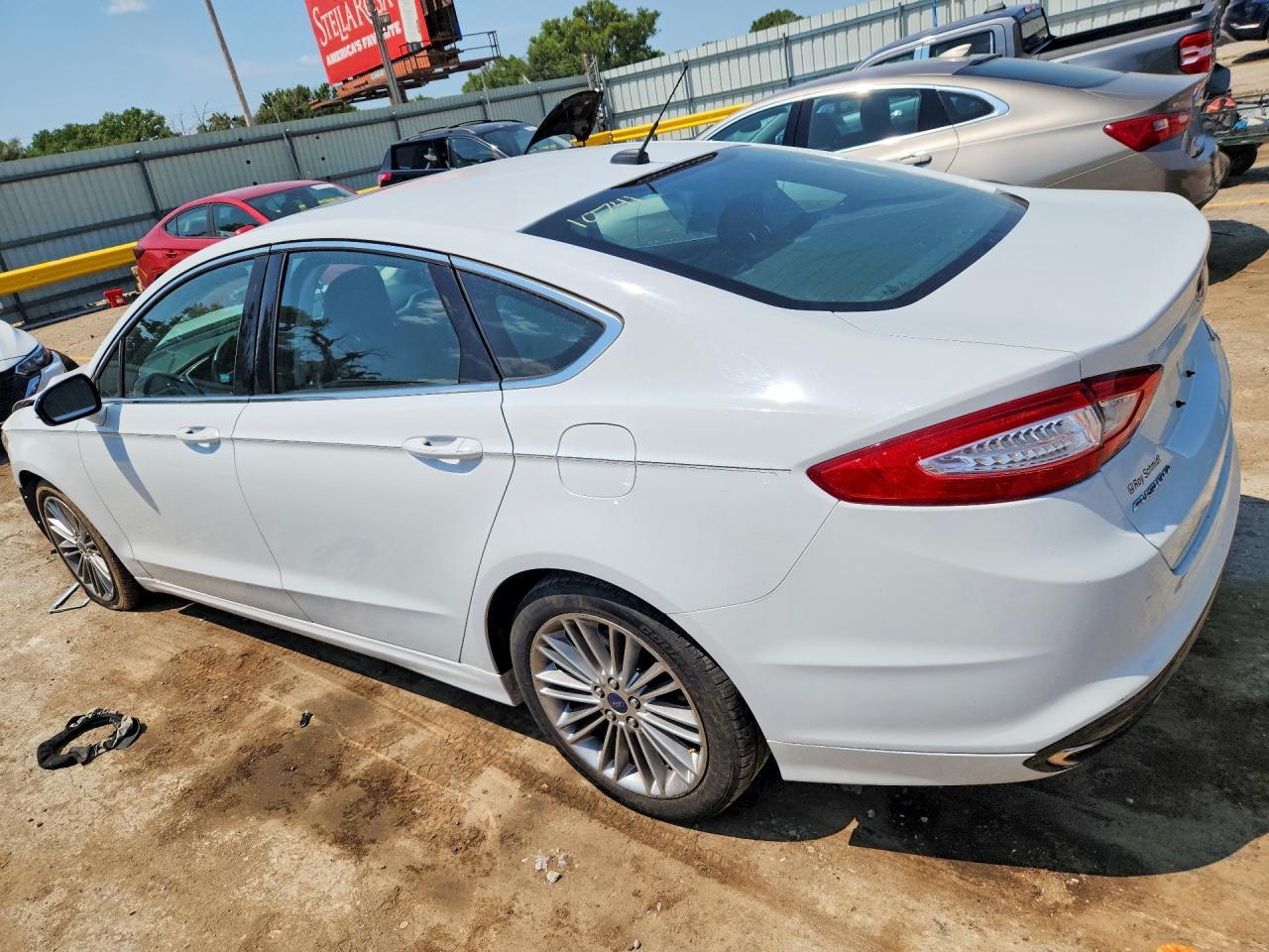 2014 Ford Fusion Se - Фото 2