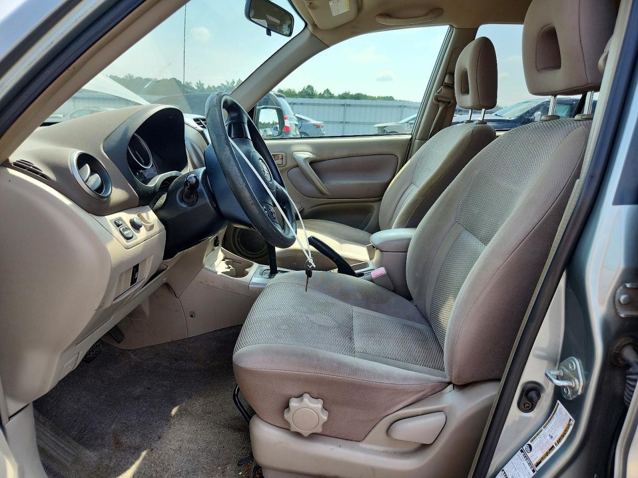 2004 Toyota Rav4 Base - Image 7