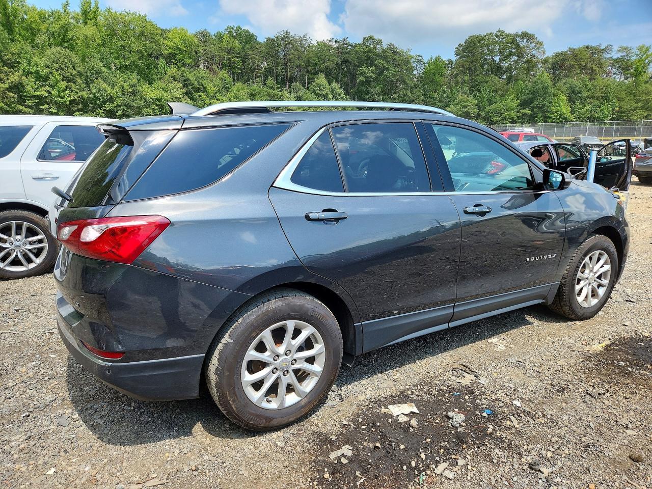 2019 Chevrolet Equinox Lt - Image 3