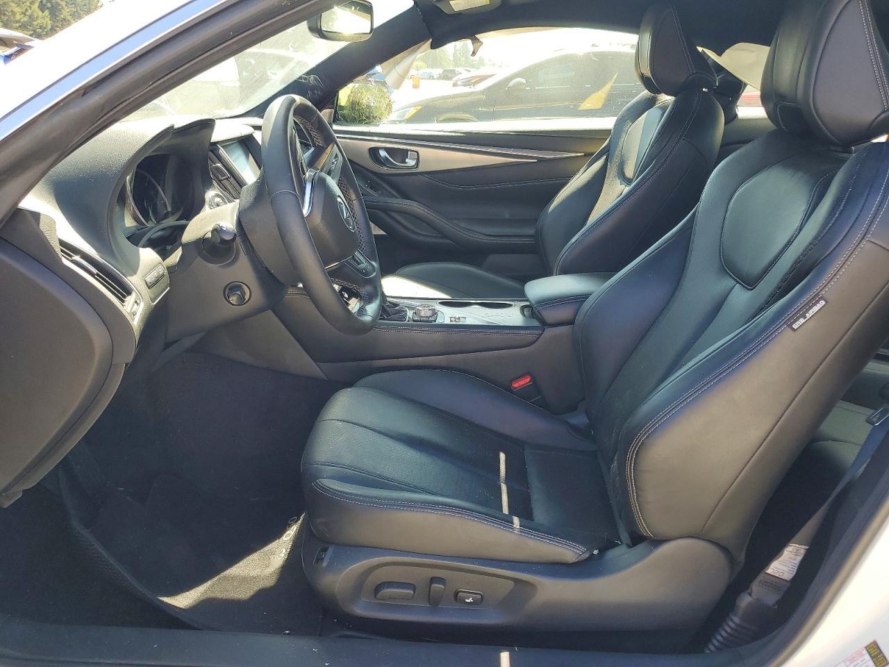 2017 Infiniti Q60 3.0T Premium - Фото 7