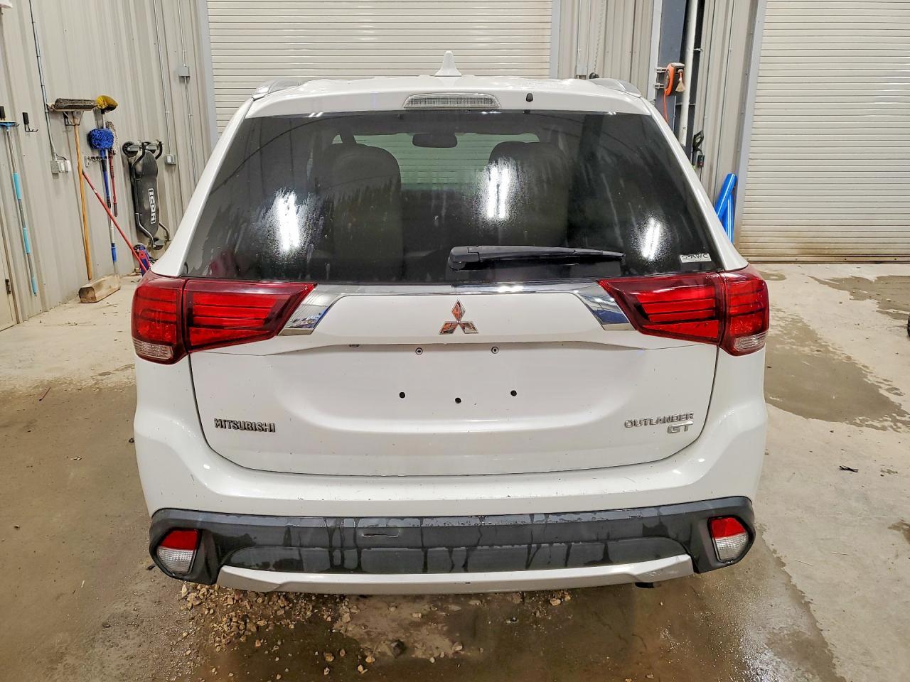 2018 Mitsubishi Outlander Gt - Image 6
