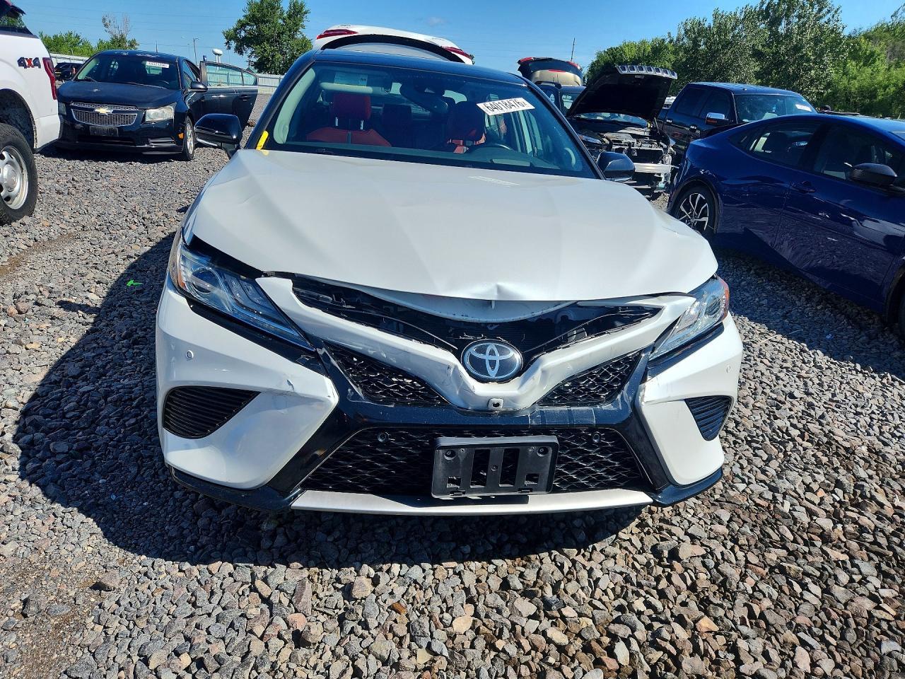 2020 Toyota Camry Xse - Фото 5