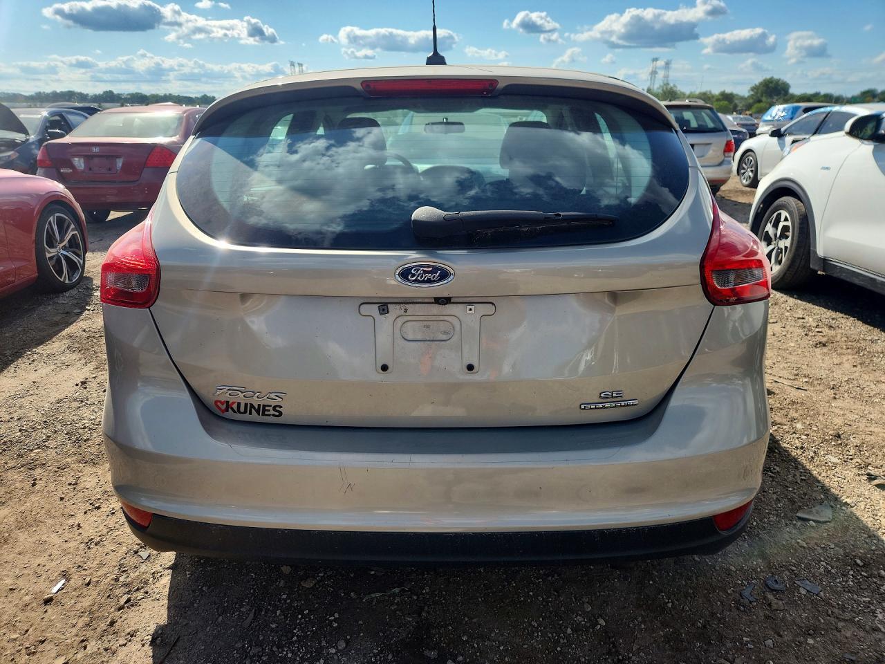 2016 Ford Focus Se - Фото 6