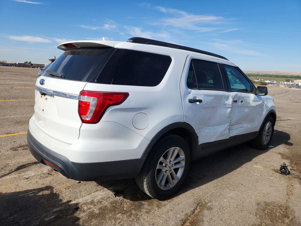 2017 Ford Explorer - Фото 3