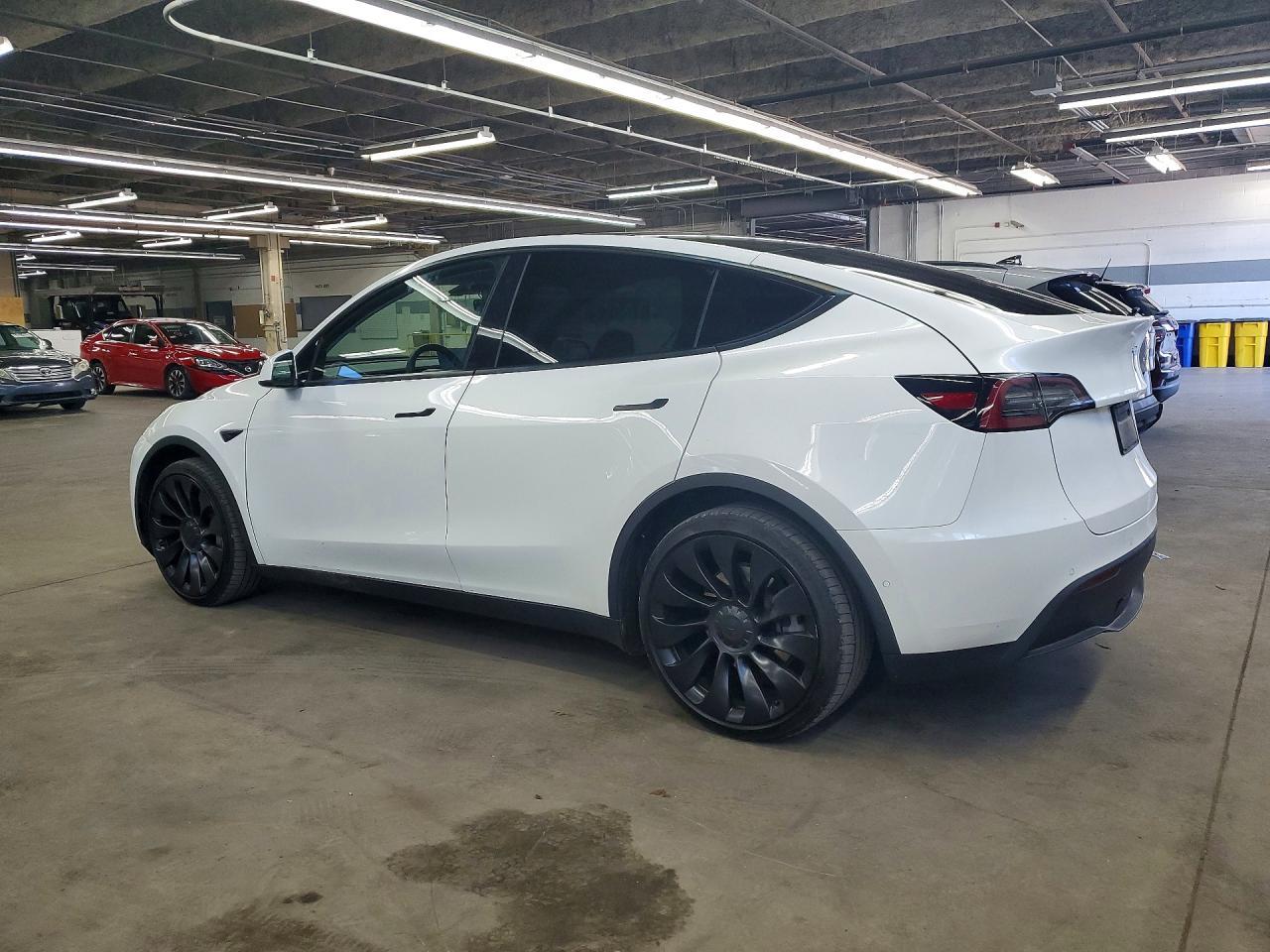 2020 Tesla Model Y - Image 2