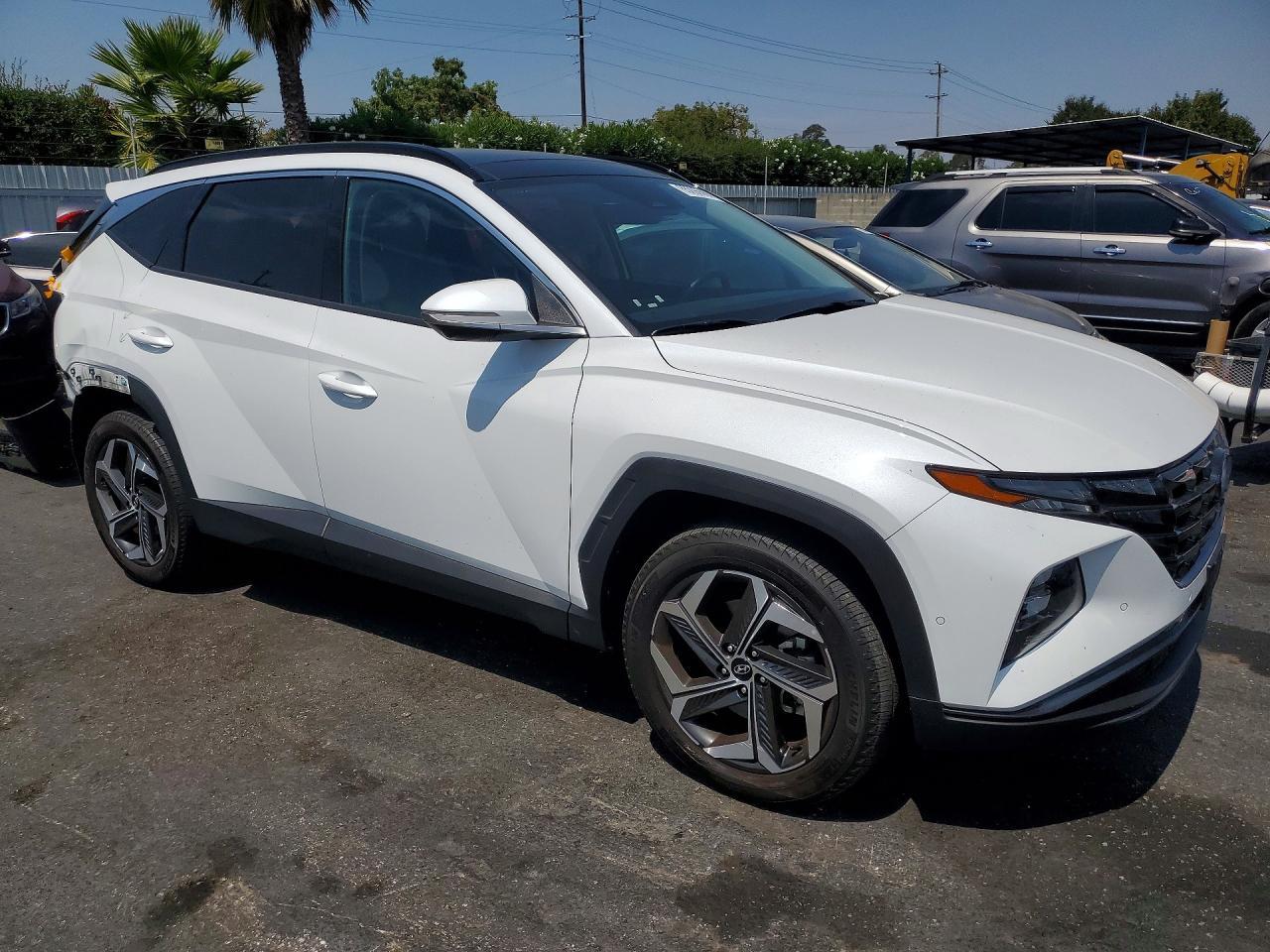 2022 Hyundai Tucson Limited - Image 4