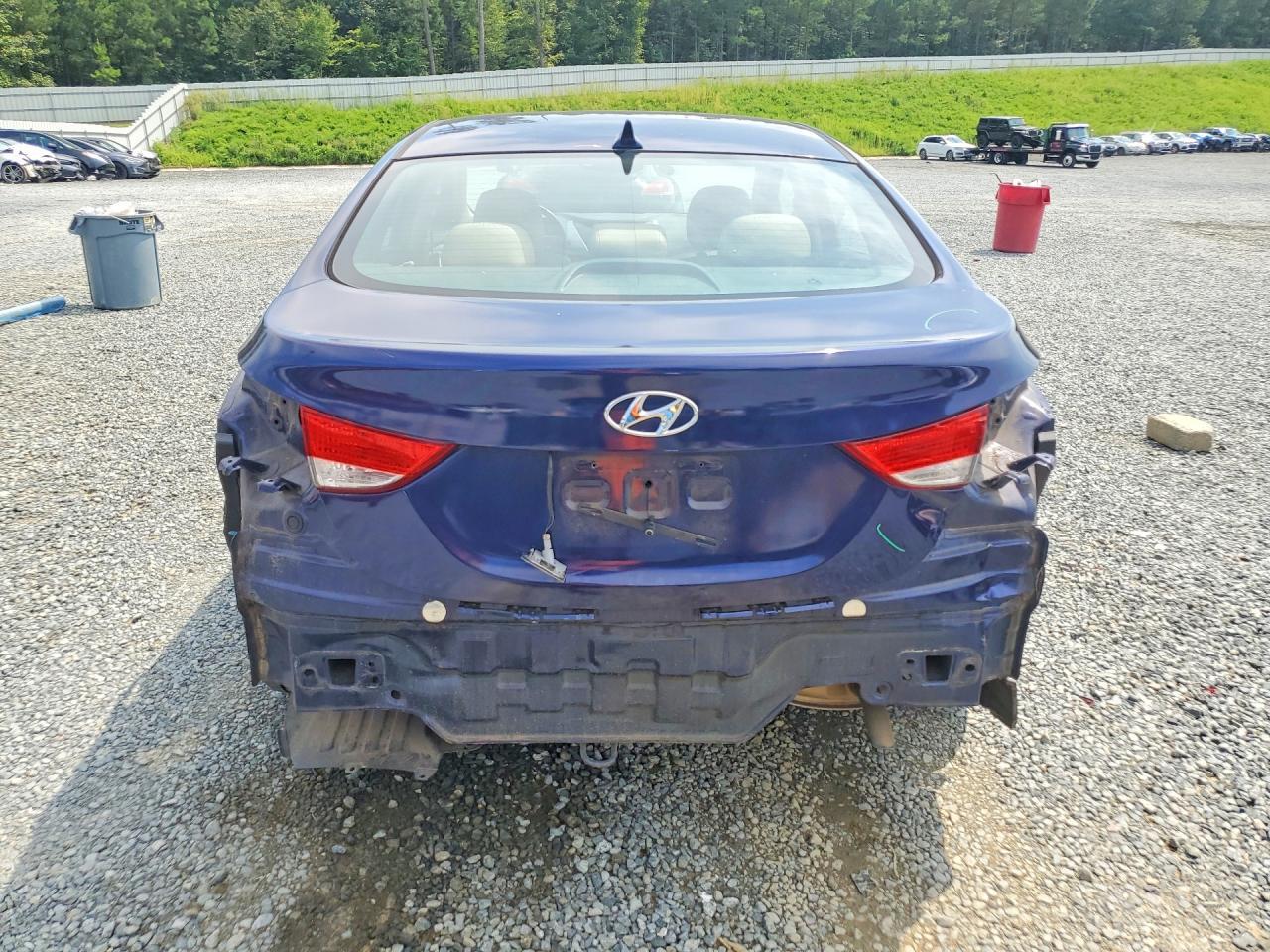2013 Hyundai Elantra Limited - Image 6