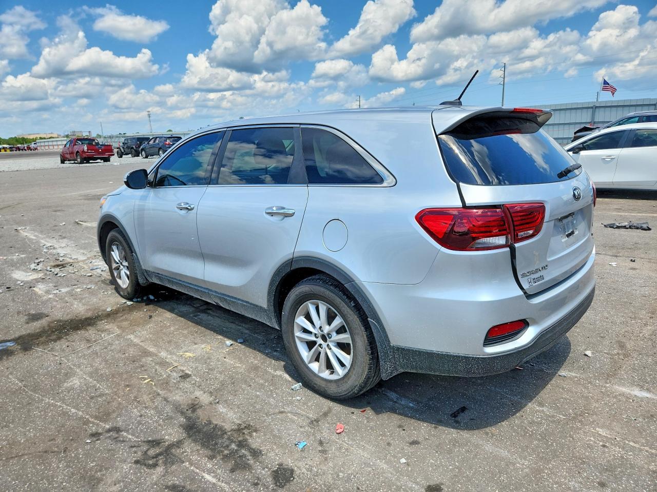 2019 Kia Sorento L - Фото 2