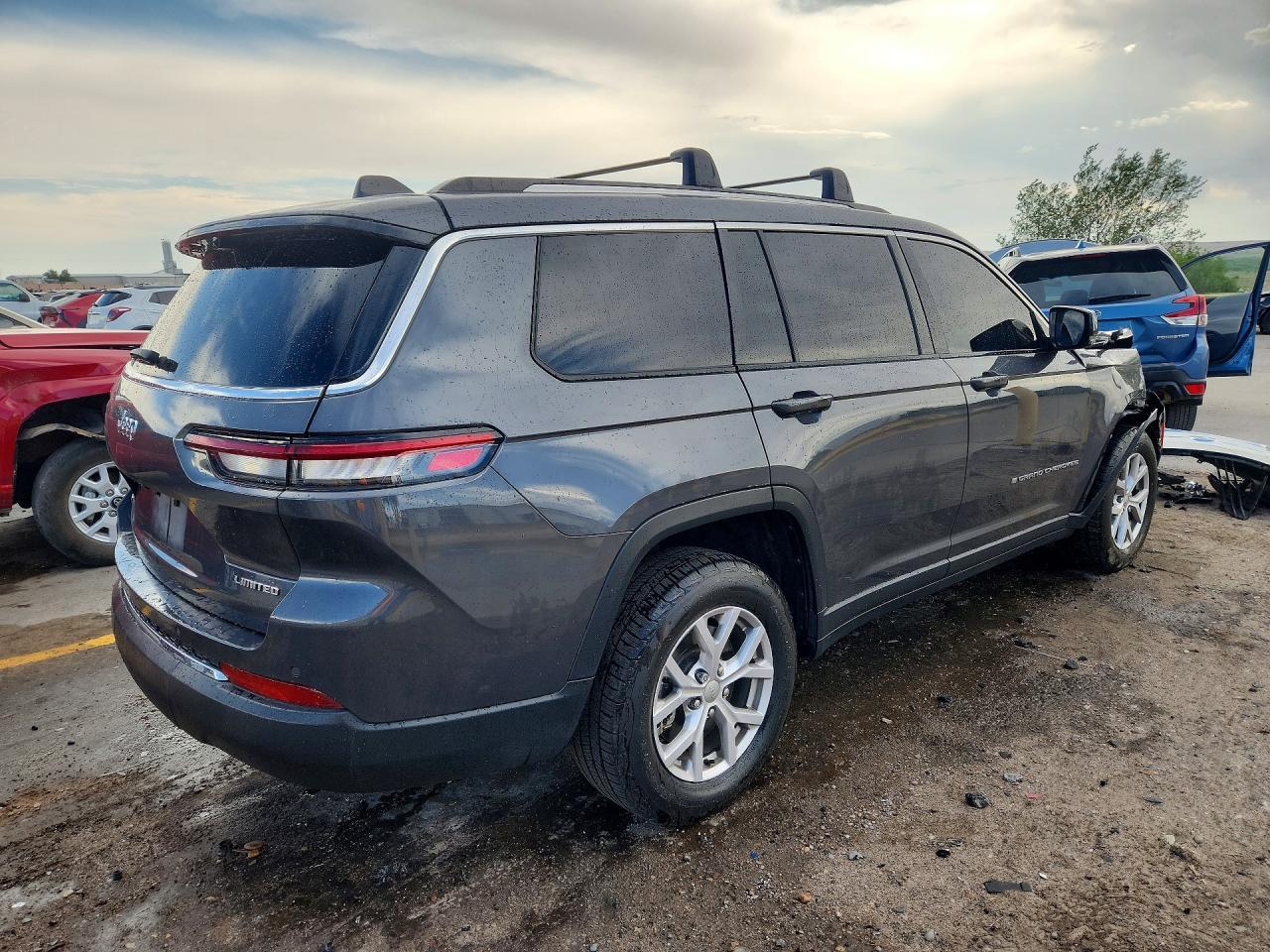 2022 Jeep Grand Cherokee L Limited - Image 3