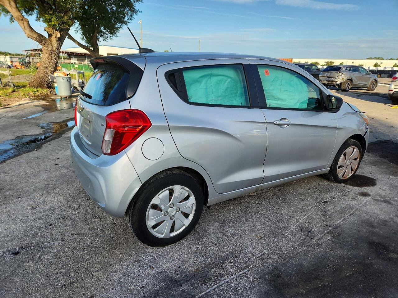 2016 Chevrolet Spark Ls - Фото 3