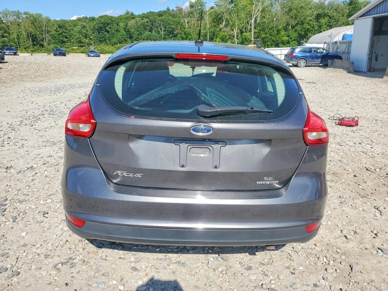2015 Ford Focus Se - Image 6