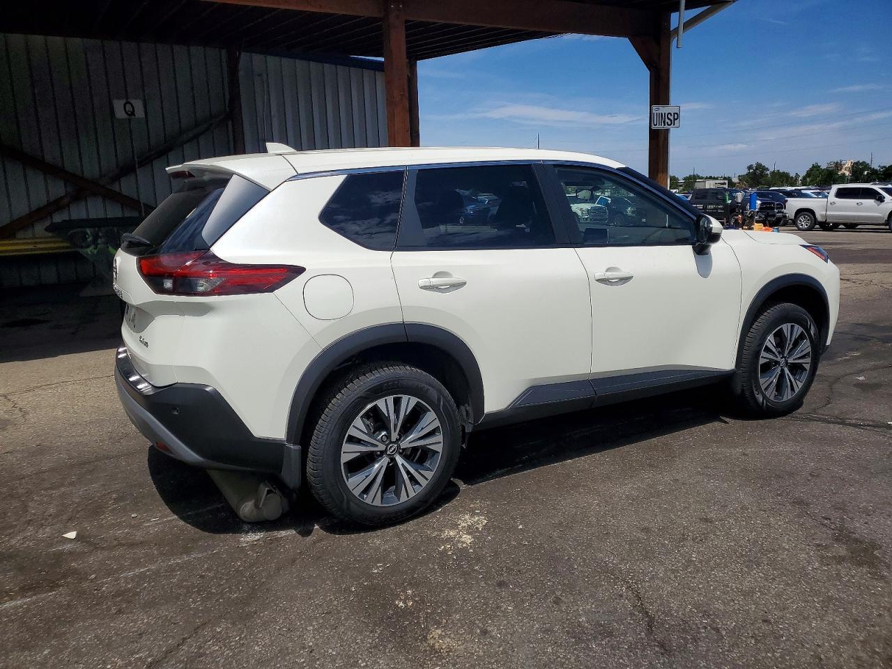 2022 Nissan Rogue Sv - Фото 3