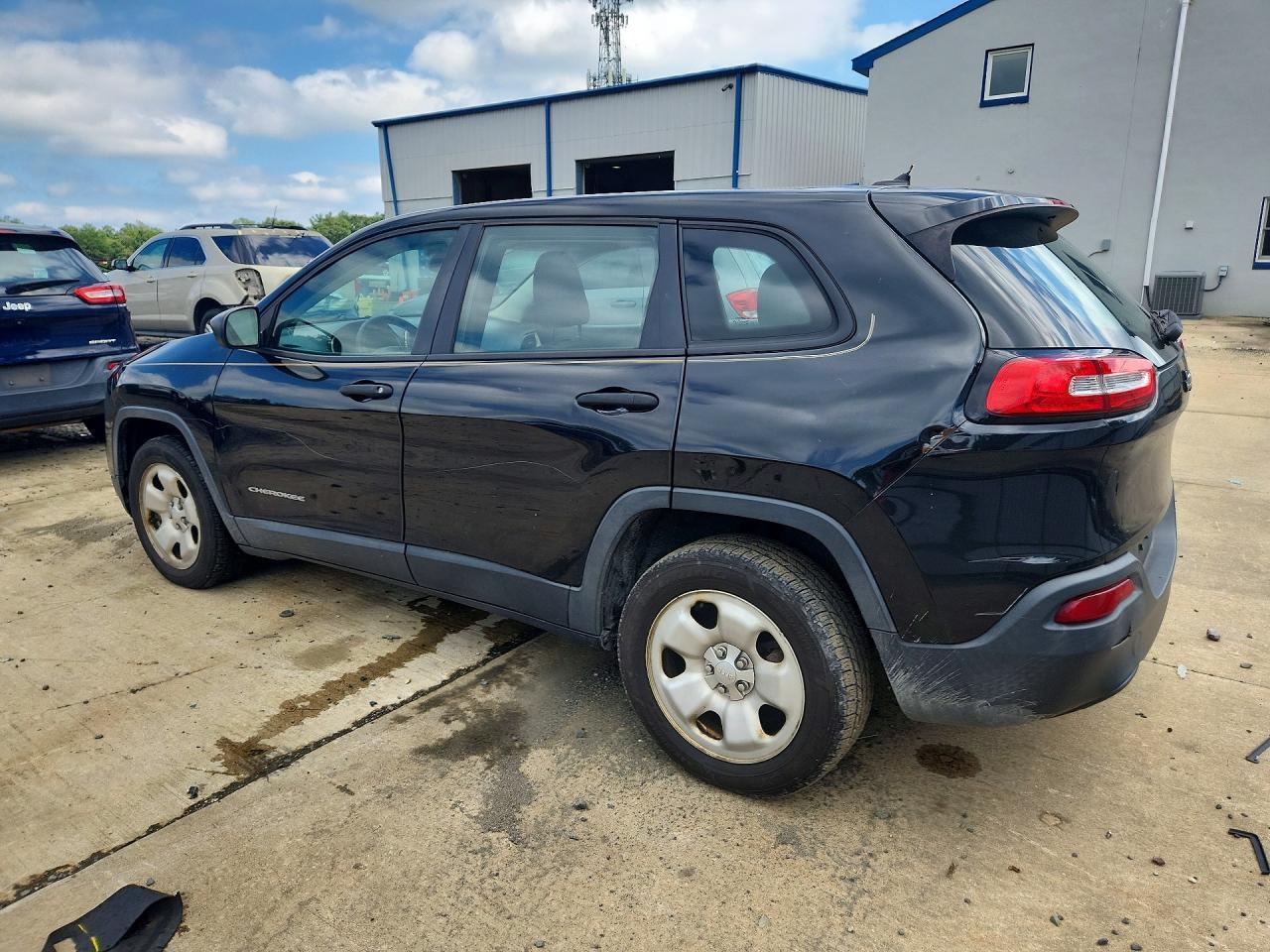 2014 Jeep Cherokee Sport - Фото 2