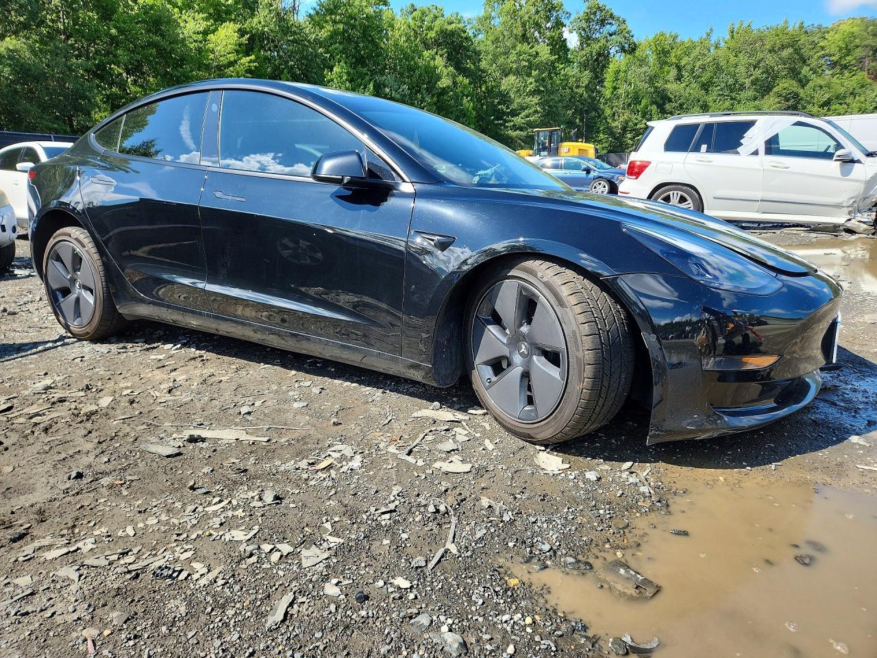 2021 Tesla Model 3 - Фото 4