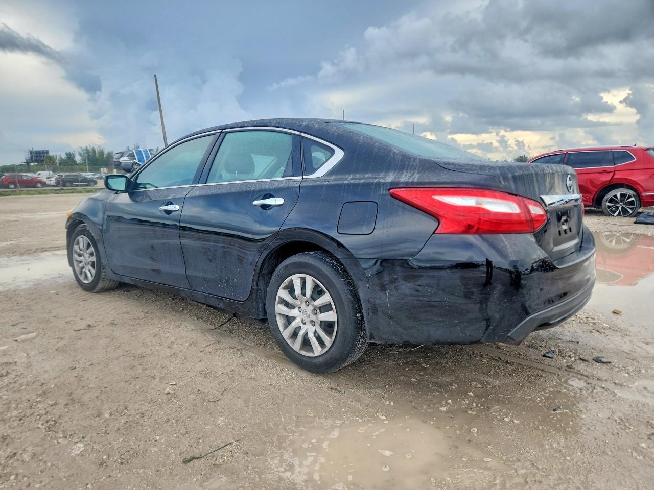 2016 Nissan Altima 2.5 - Фото 2