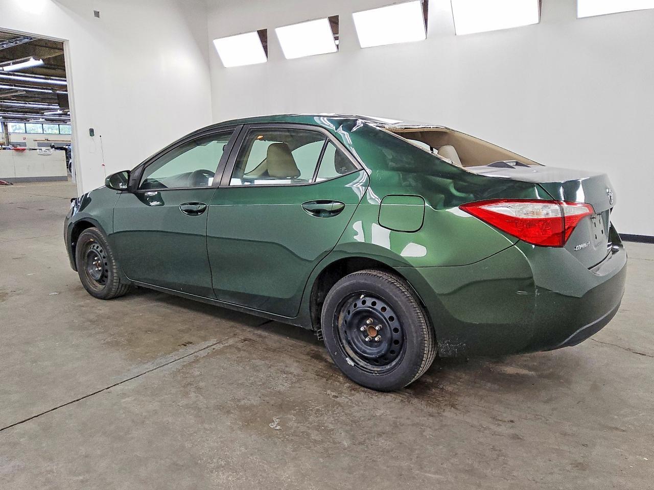 2015 Toyota Corolla Le - Фото 2