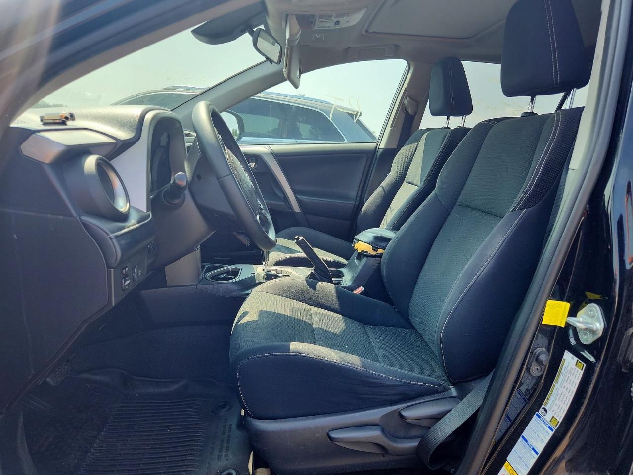 2017 Toyota Rav4 Xle - Image 7