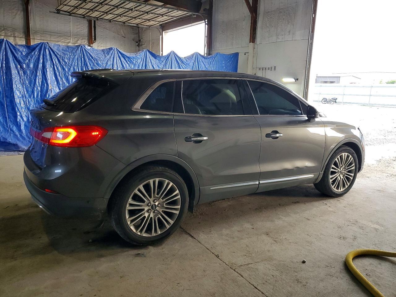 2017 Lincoln Mkx Reserve - Image 3