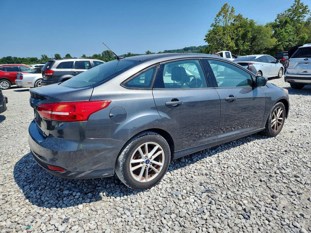 2018 Ford Focus Se - Image 3