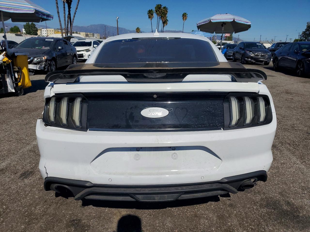 2022 Ford Mustang - Image 6