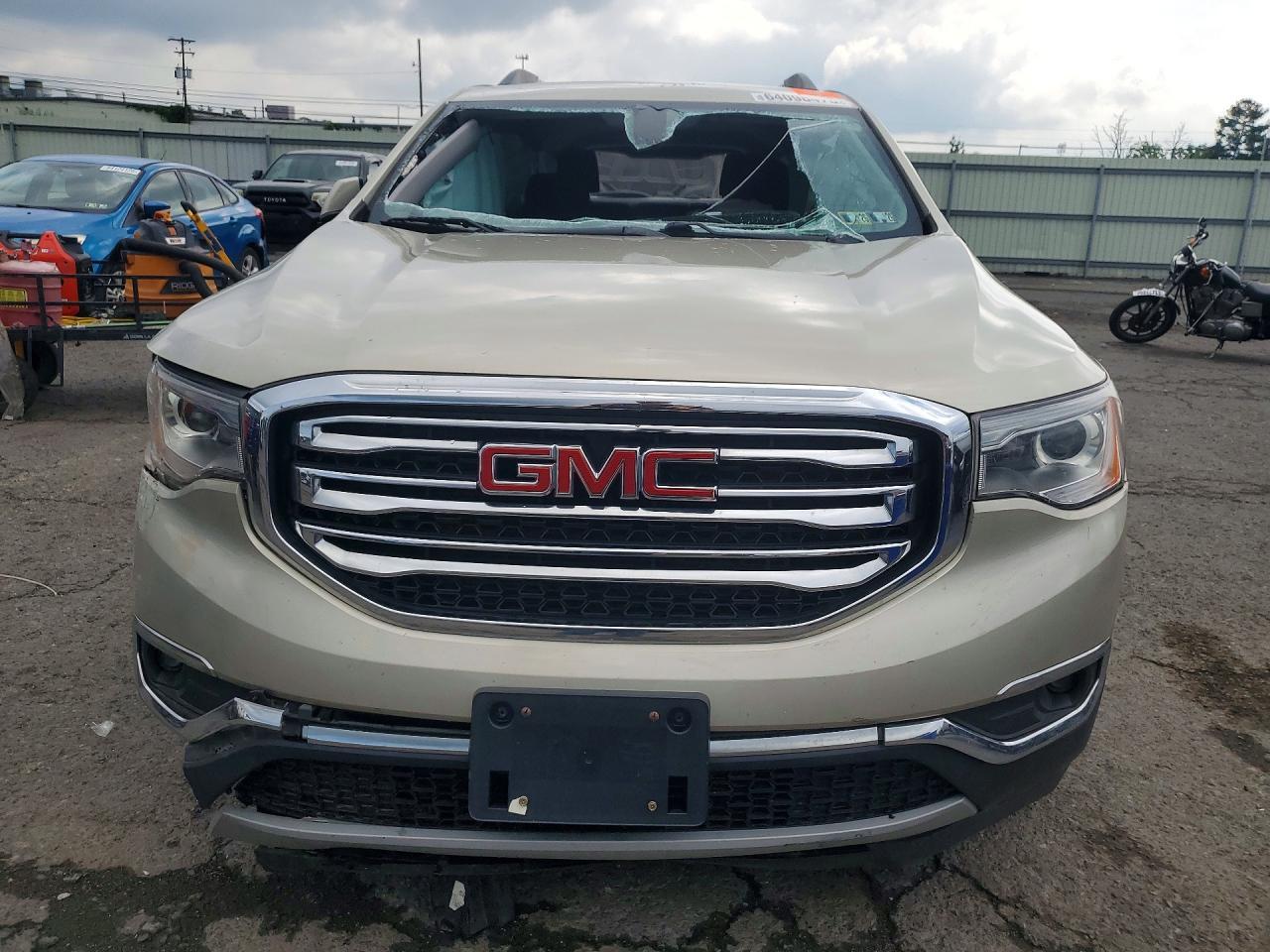 2017 GMC Acadia Sle - Image 5