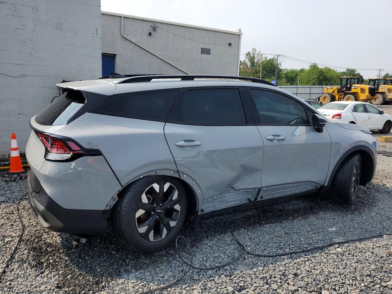 2023 Kia Sportage X Line - Image 3