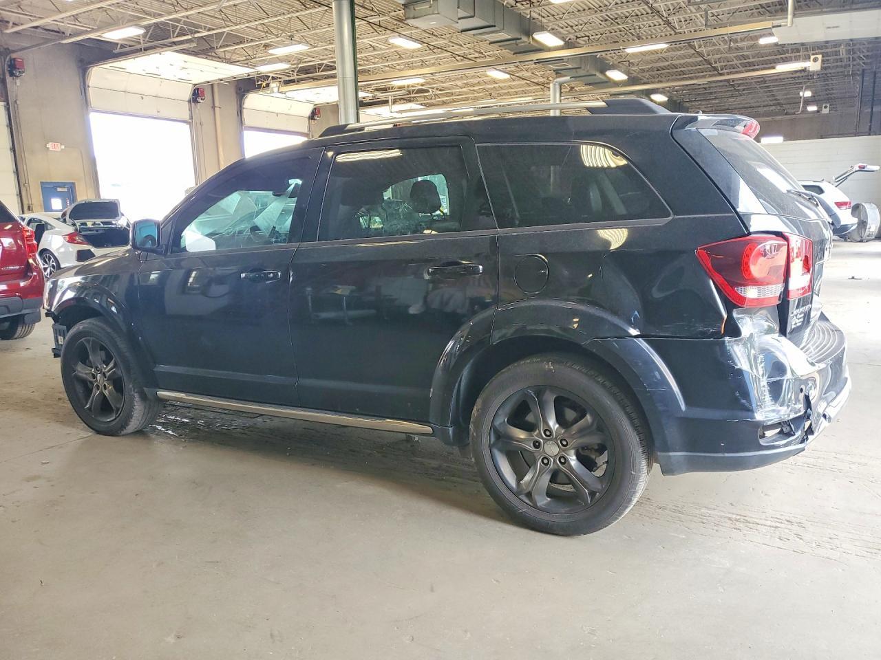 2016 Dodge Journey Crossroad - Image 2