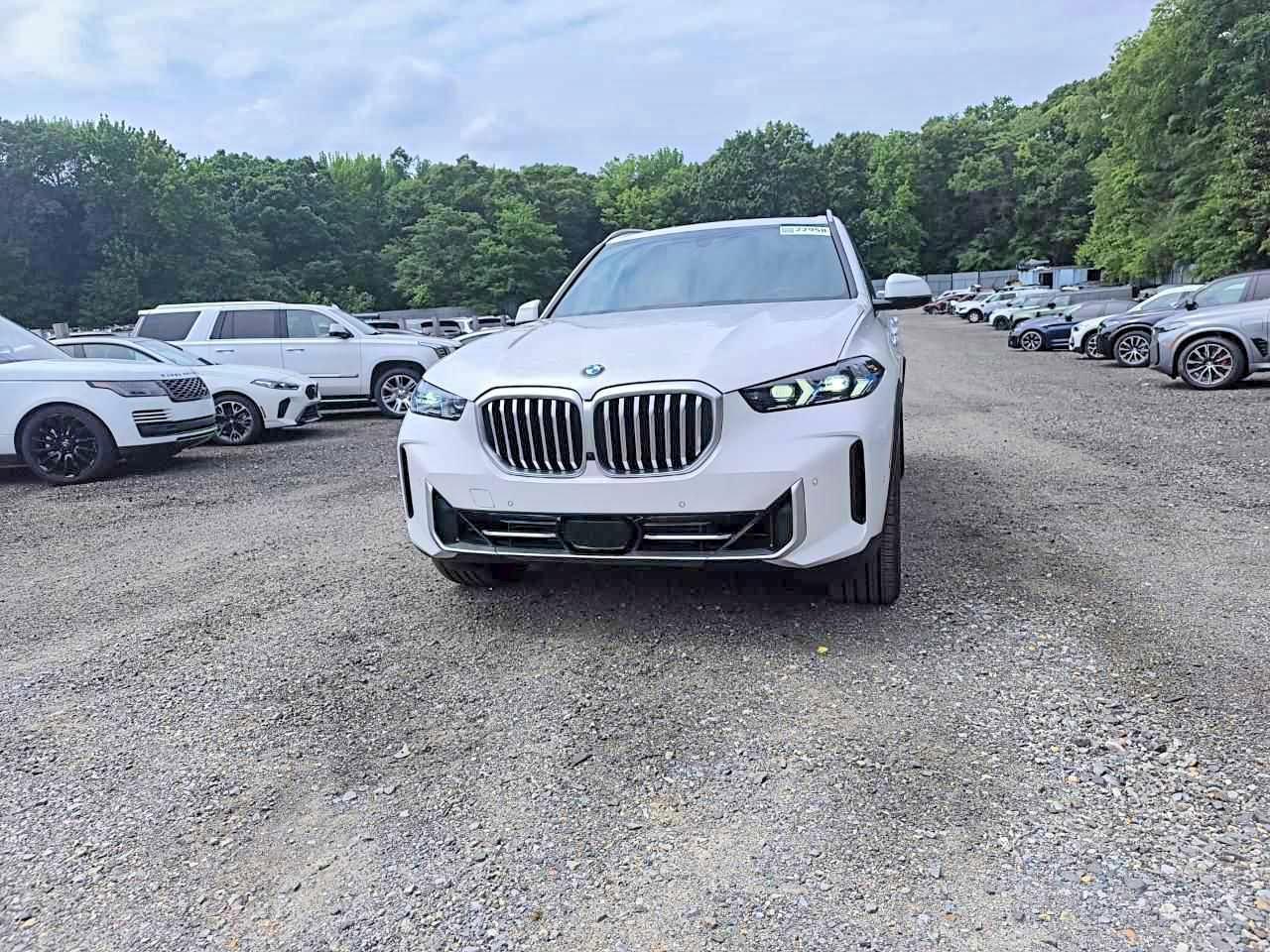 2026 BMW X5 xDrive40I - Image 5