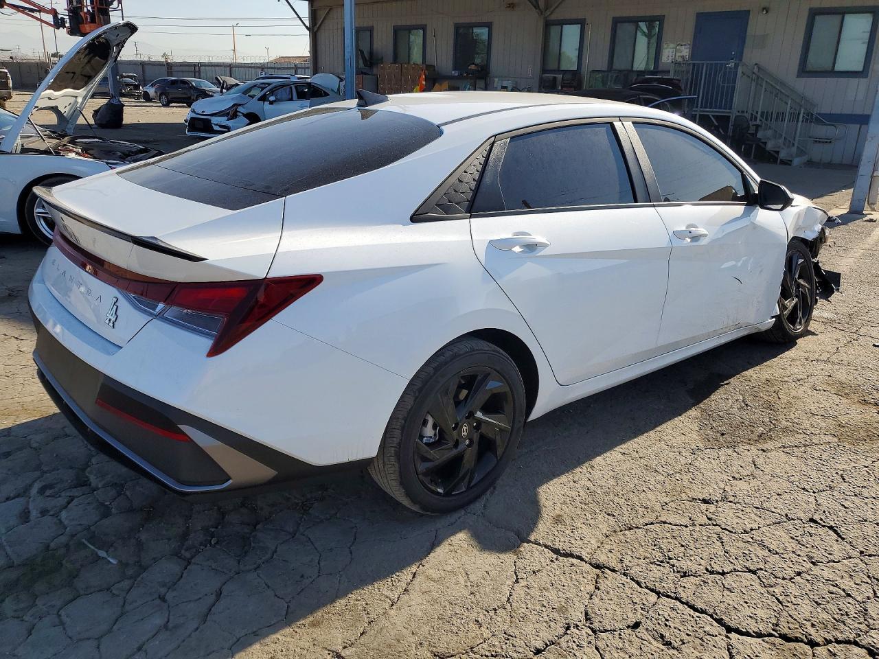 2026 Hyundai Elantra Sel Sport - Фото 3