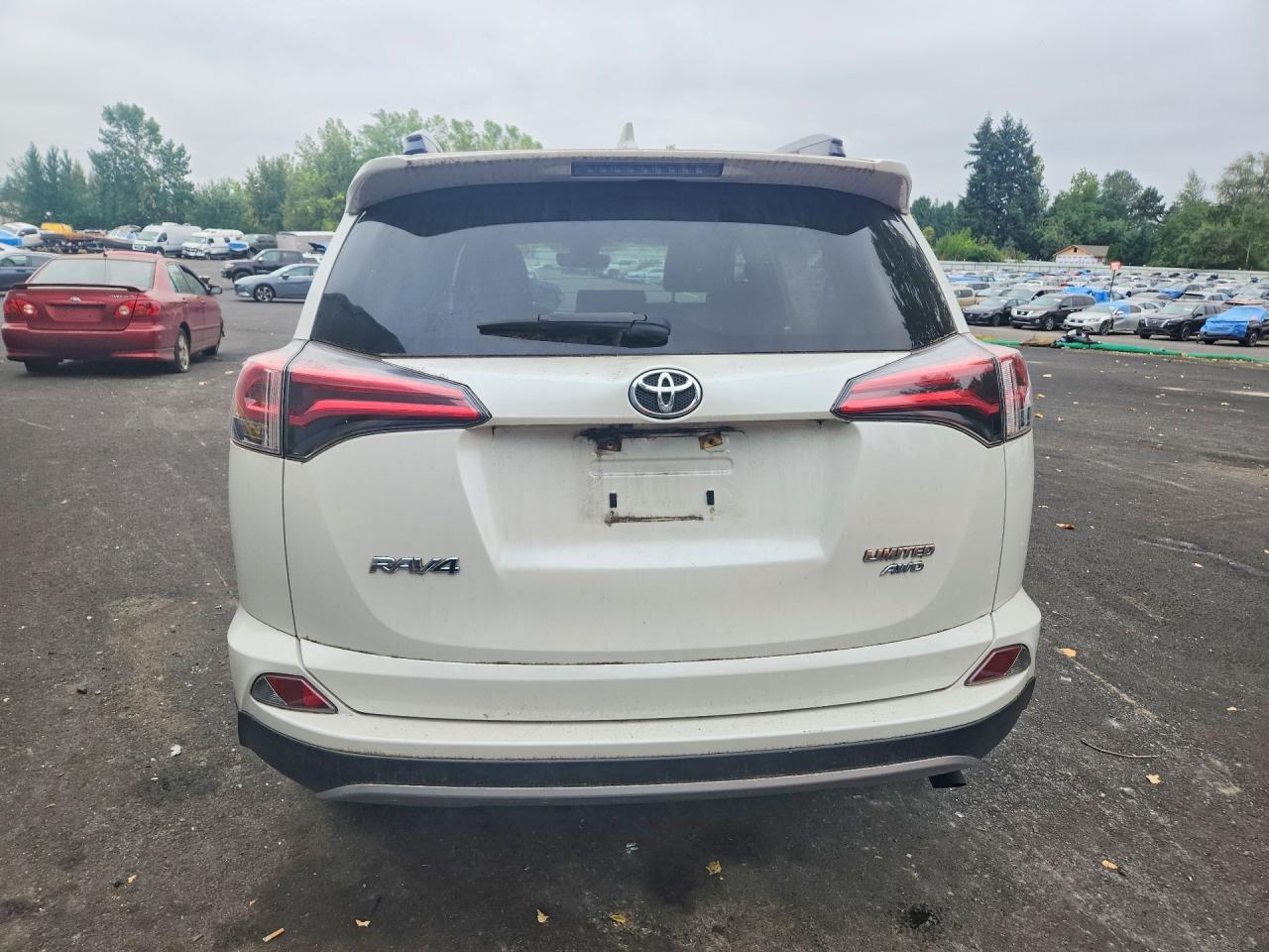 2018 Toyota Rav4 Limited - Image 6