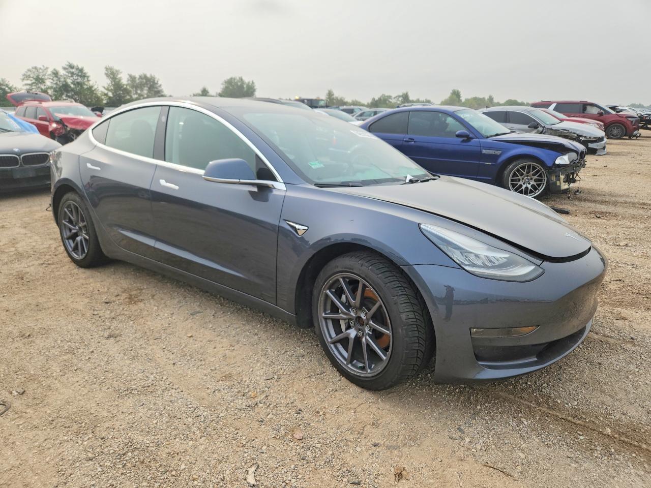 2020 Tesla Model 3 - Фото 4