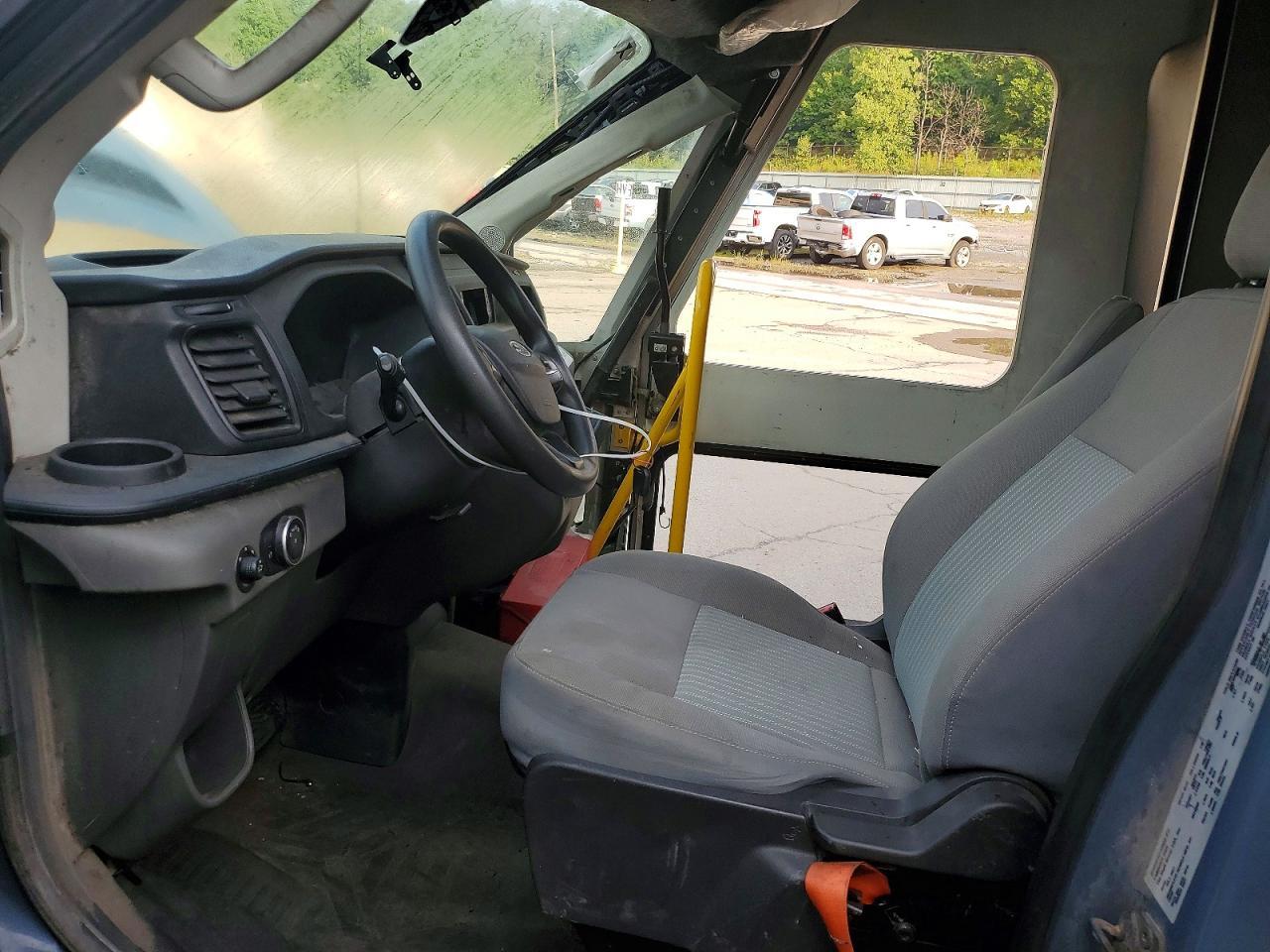 2021 Ford Transit Delivery Van - Фото 7