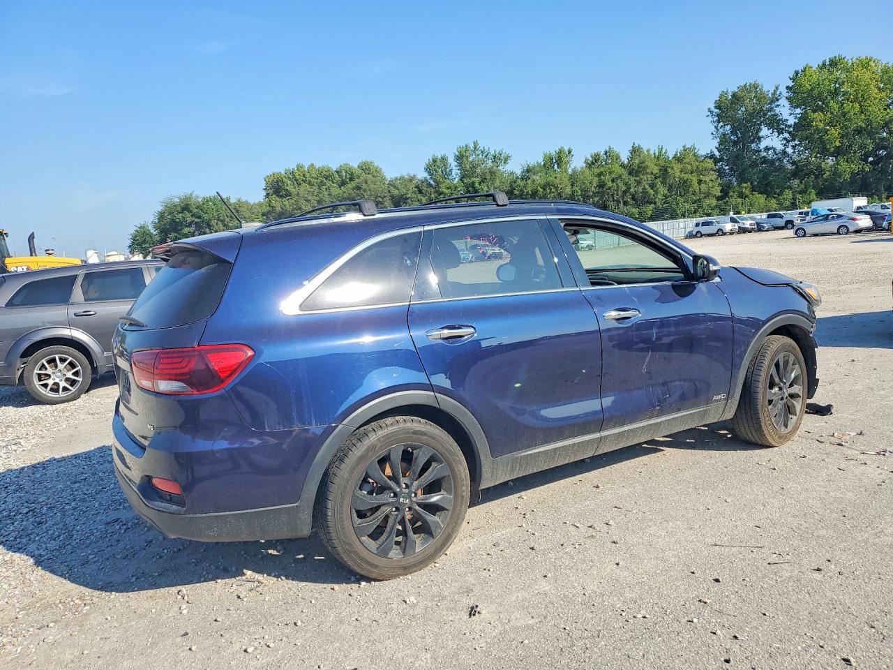 2020 Kia Sorento S - Image 3