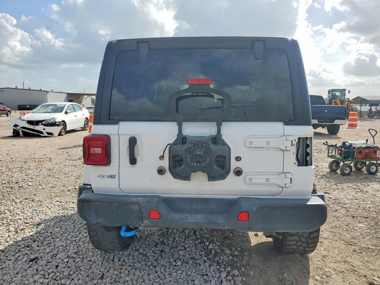 2023 Jeep 15 Ft - Фото 6