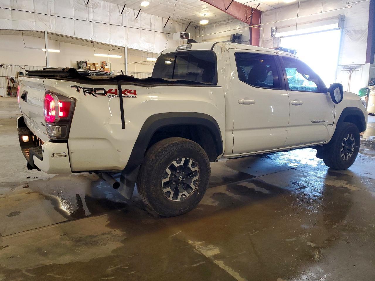 2023 Toyota Tacoma Trd Off-Road - Фото 3