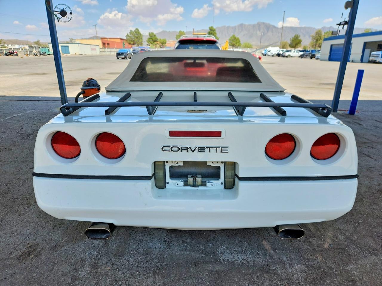 1990 Chevrolet Corvette - Фото 6