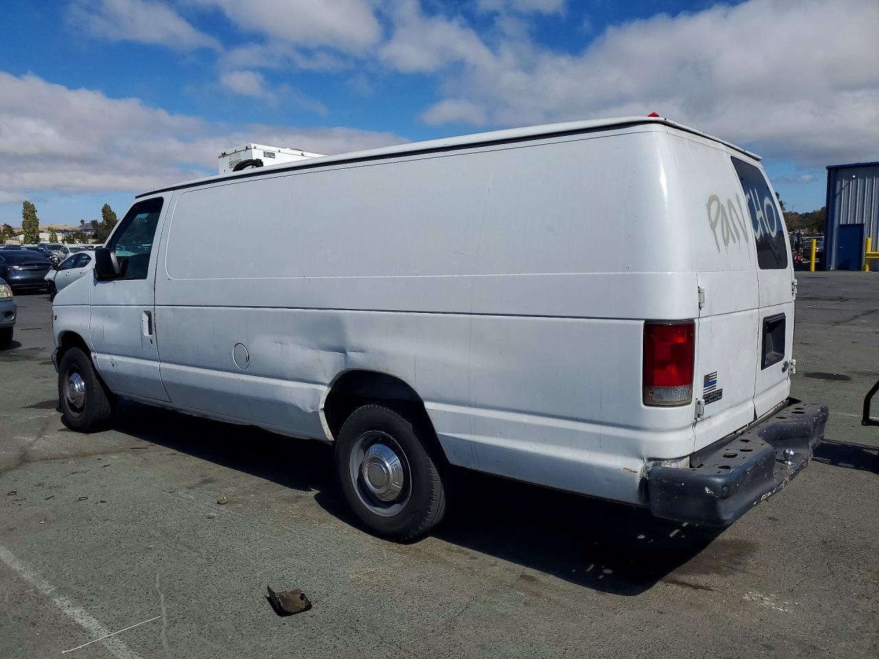 2001 Ford E250 Refrigerated Delivery Van - Фото 2