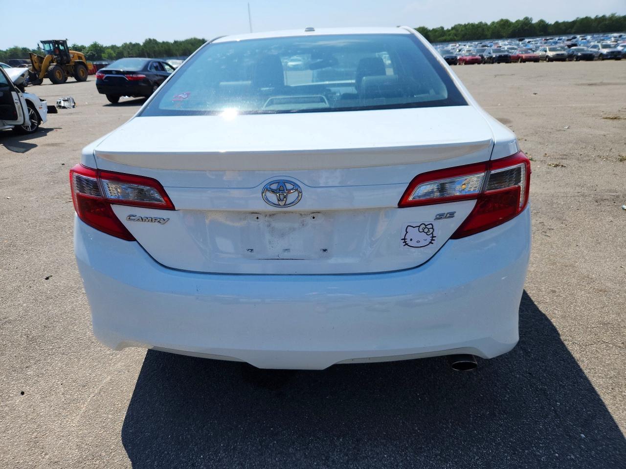 2012 Toyota Camry Se - Фото 6