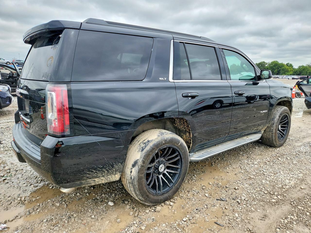 2015 GMC Yukon Slt - Фото 3