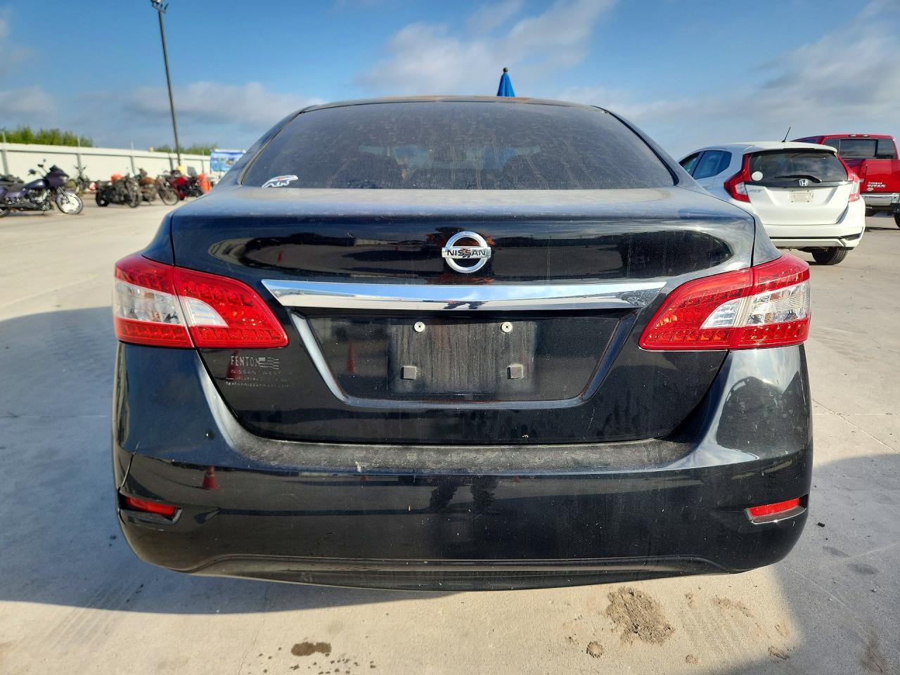 2015 Nissan Sentra S - Фото 6