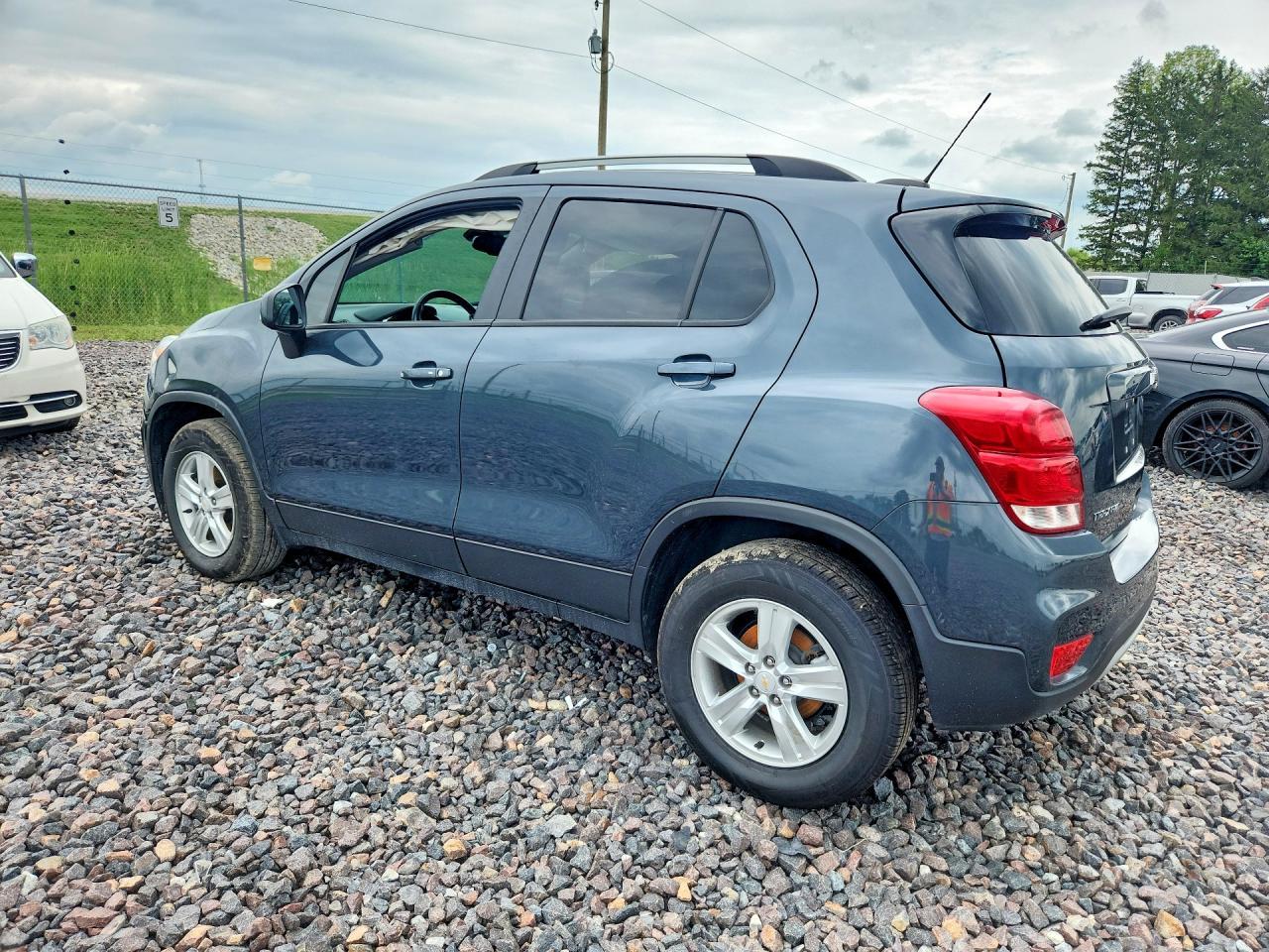 2021 Chevrolet Trax 1Lt - Фото 2