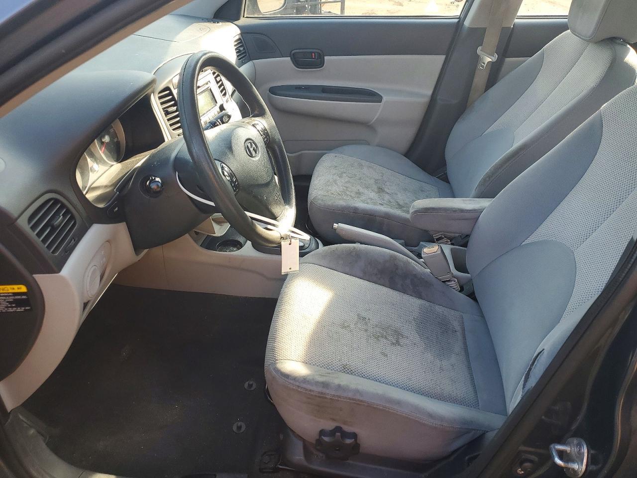 2010 Hyundai Accent Gls - Фото 7