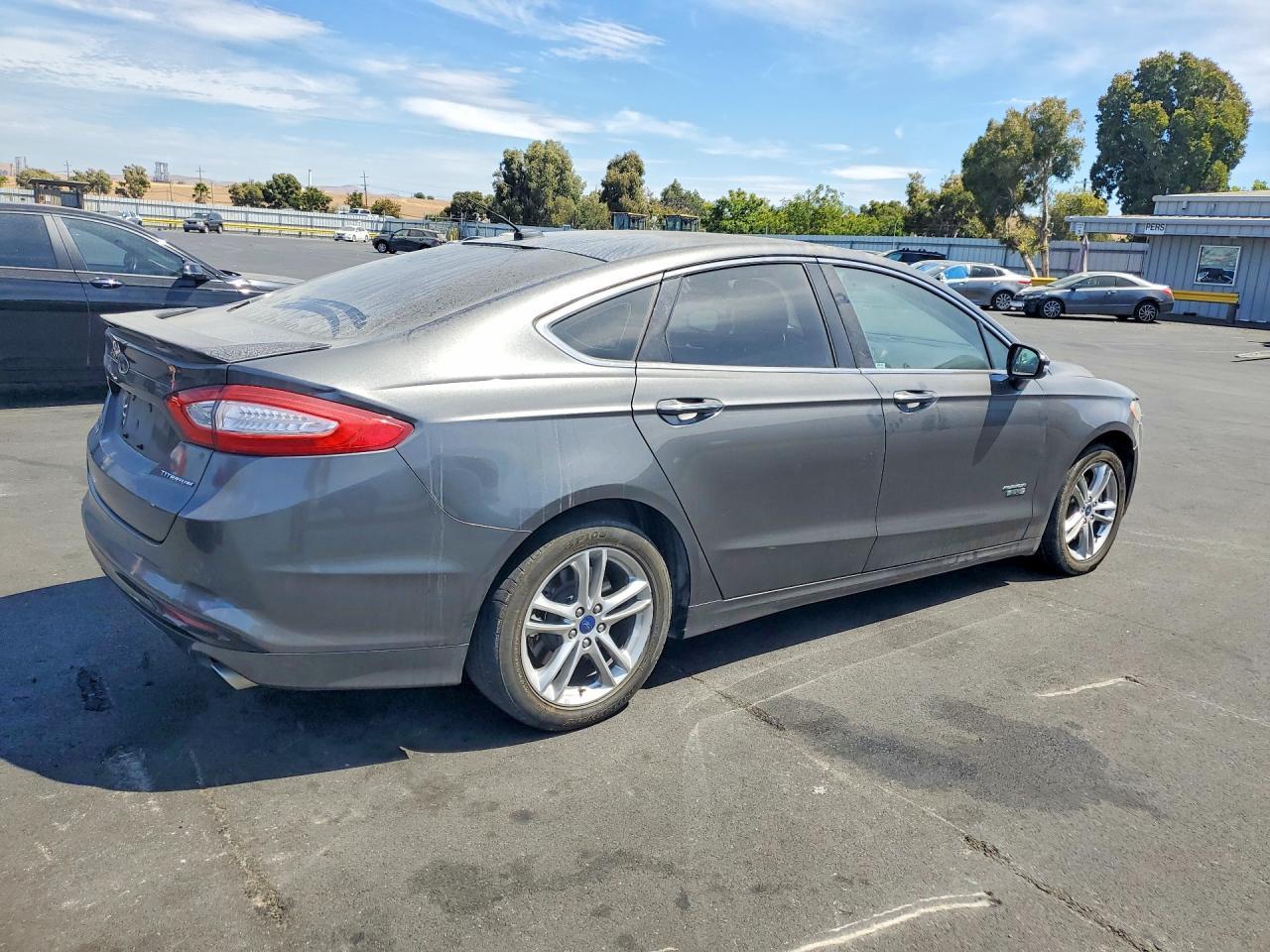 2015 Ford Fusion Titanium Phev - Фото 3