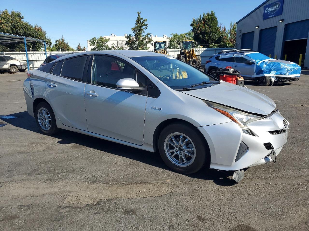 2017 Toyota Prius Two - Фото 4