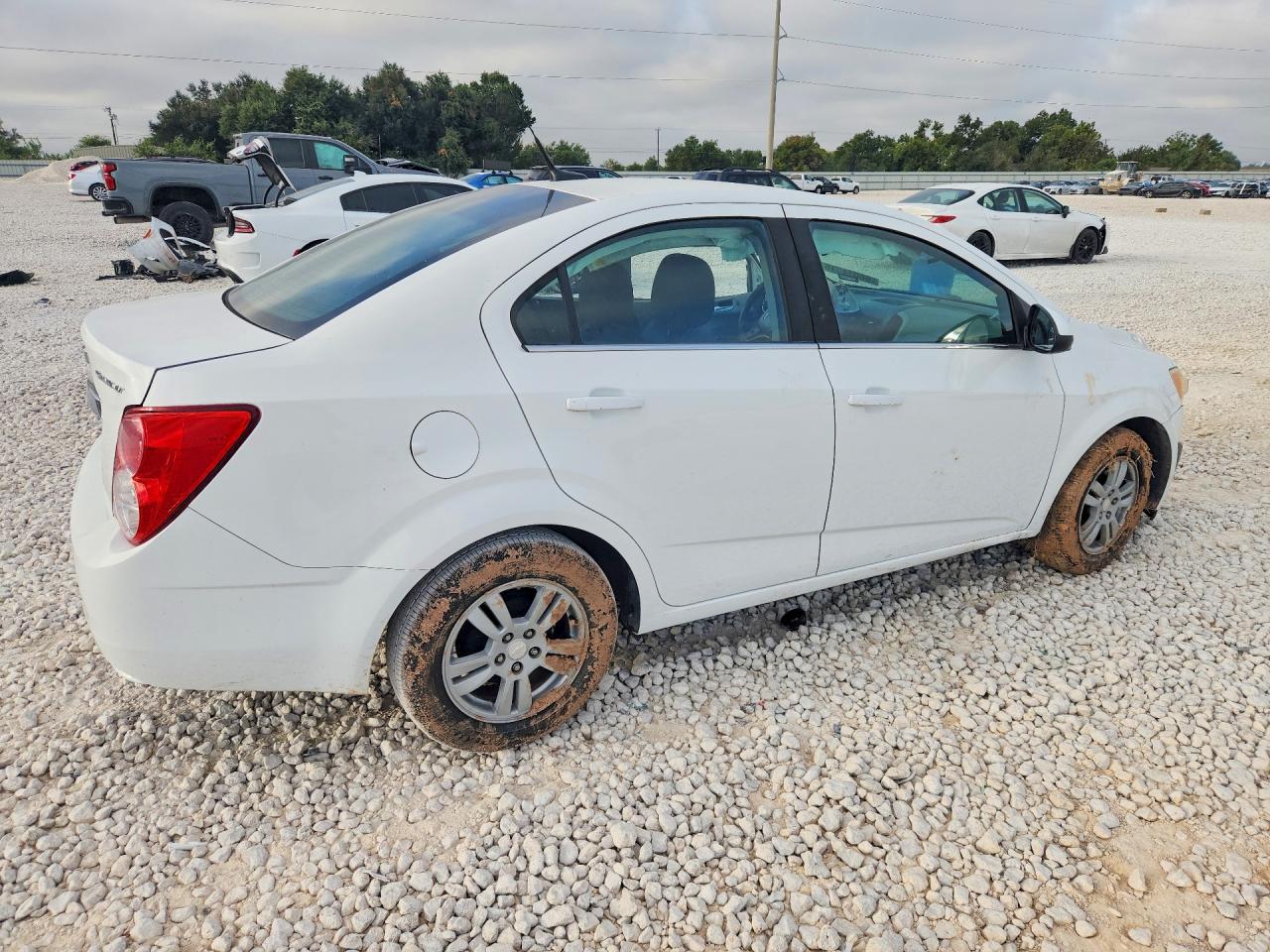 2014 Chevrolet Sonic Lt - Фото 3